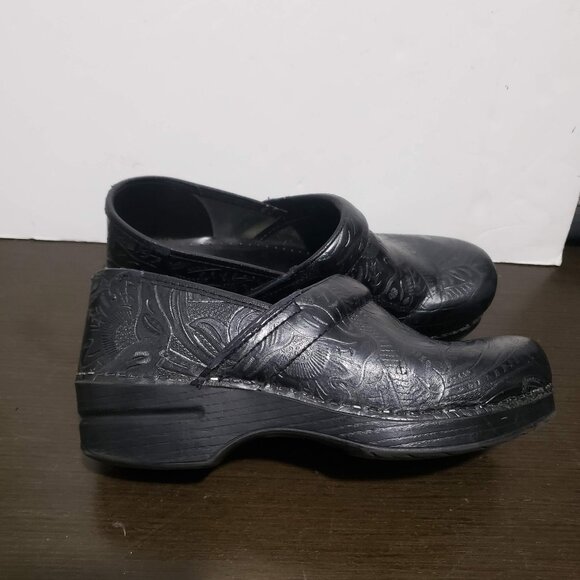 Dansko Professional Black Leather Rmbossed Clogs Women's Shoes US 10.5-11/EU 41 - Picture 1 of 14
